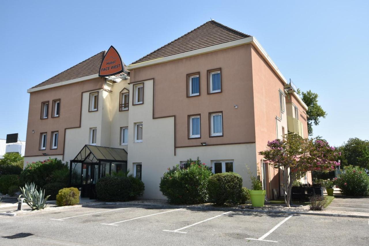 Face West Le Pontet Hotel Bagian luar foto